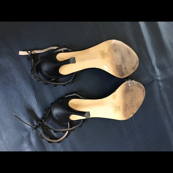 BCBG Generation black ankle strap heel sandals - Picture 5 of 5